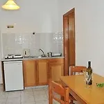 Yiannis Yard & İstanköy