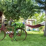 Apart Otel Yiannis Yard & İstanköy