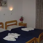 Apart Otel Yiannis Yard & 4*