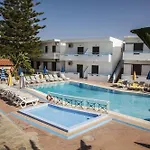Yiannis Yard & Apart Otel 4*