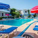Apart Otel Yiannis Yard & 4*