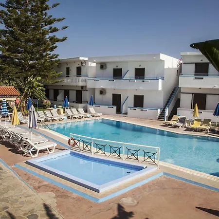 Yiannis Yard & 아파트호텔 3*