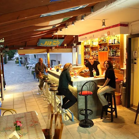 מלון דירות Yiannis Yard & העיירה קוס