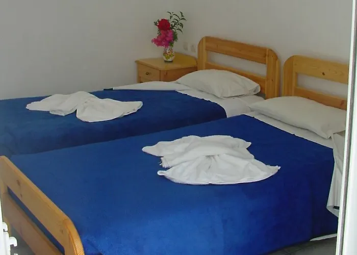 Hotel apartamentowy Yiannis Yard &