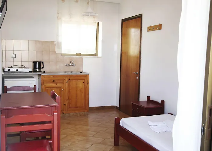 Hotel apartamentowy Yiannis Yard & 3*