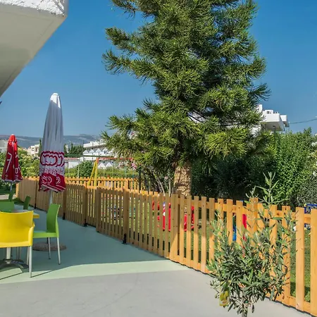 Yiannis Yard & Lejlighedshotel Kos By