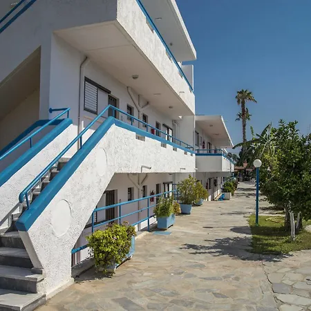 Yiannis Yard & شقة فندقية بلدة كوس