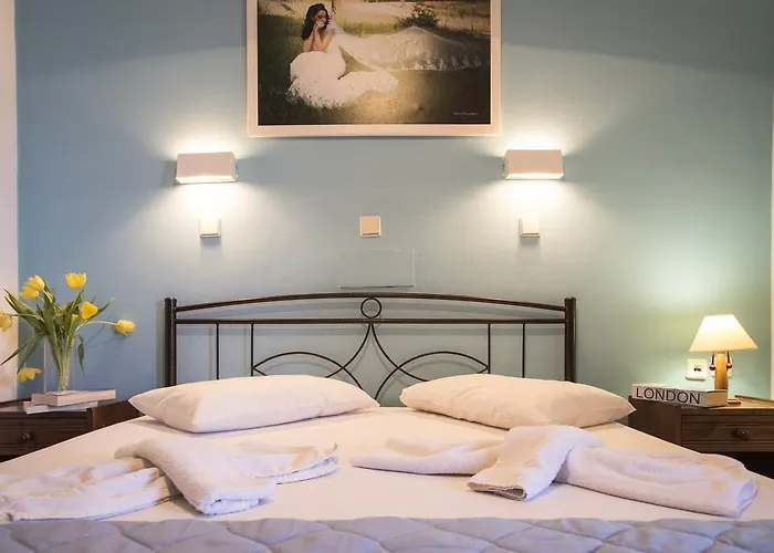 Yiannis Yard & بلدة كوس