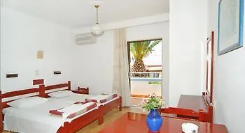 Hotel de apartamente Yiannis Yard & 3*
