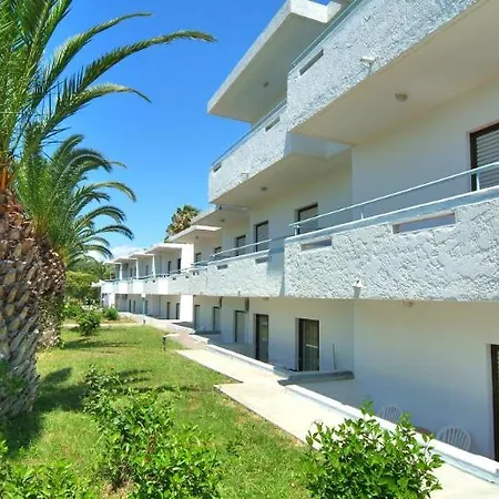 Yiannis Yard & 3* Kos