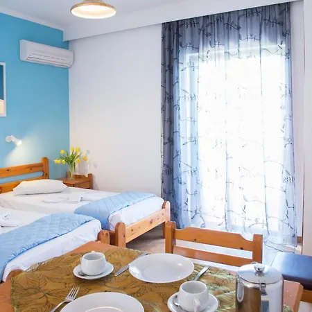 Yiannis Yard & Hotel de apartamente