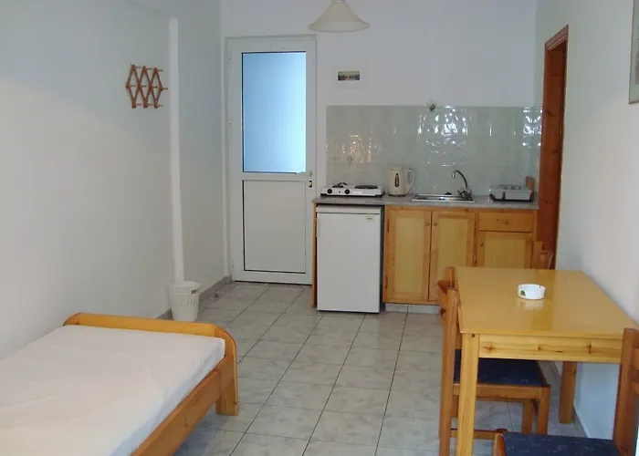 Yiannis Yard & 4* העיירה קוס